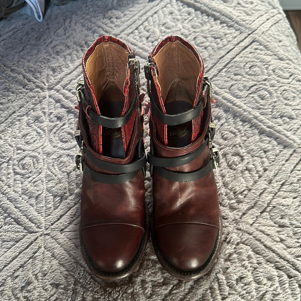 Free bird cognac boots. Brand new never worn. Size 7